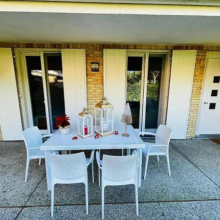 Seashell Apartment
