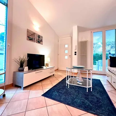 Seashell Apartment